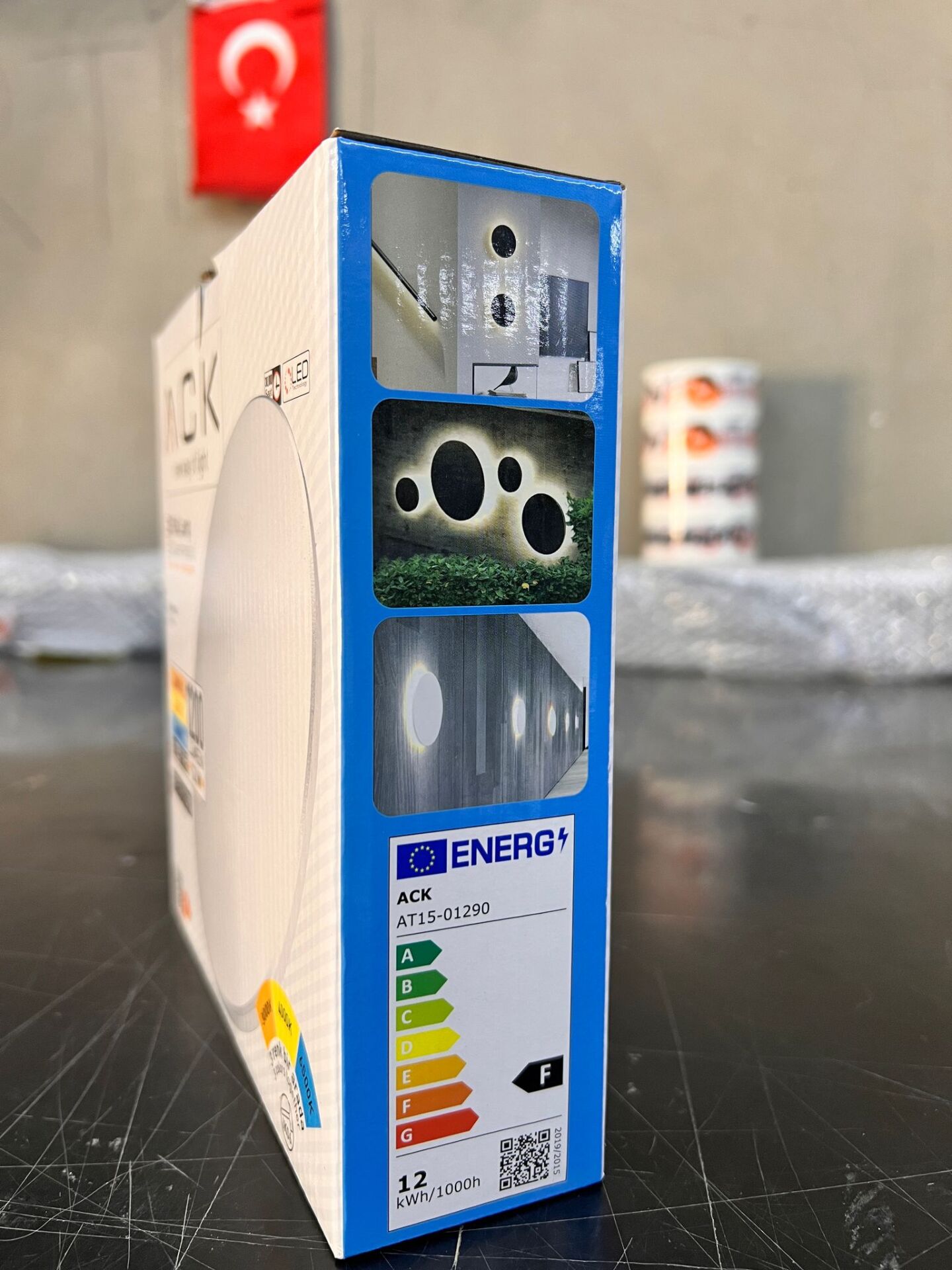 ACK 12W Led Duvar Armatürü / Beyaz/ 6500-4000-3000K Butonlu Renk Seçeneği AT15-01290