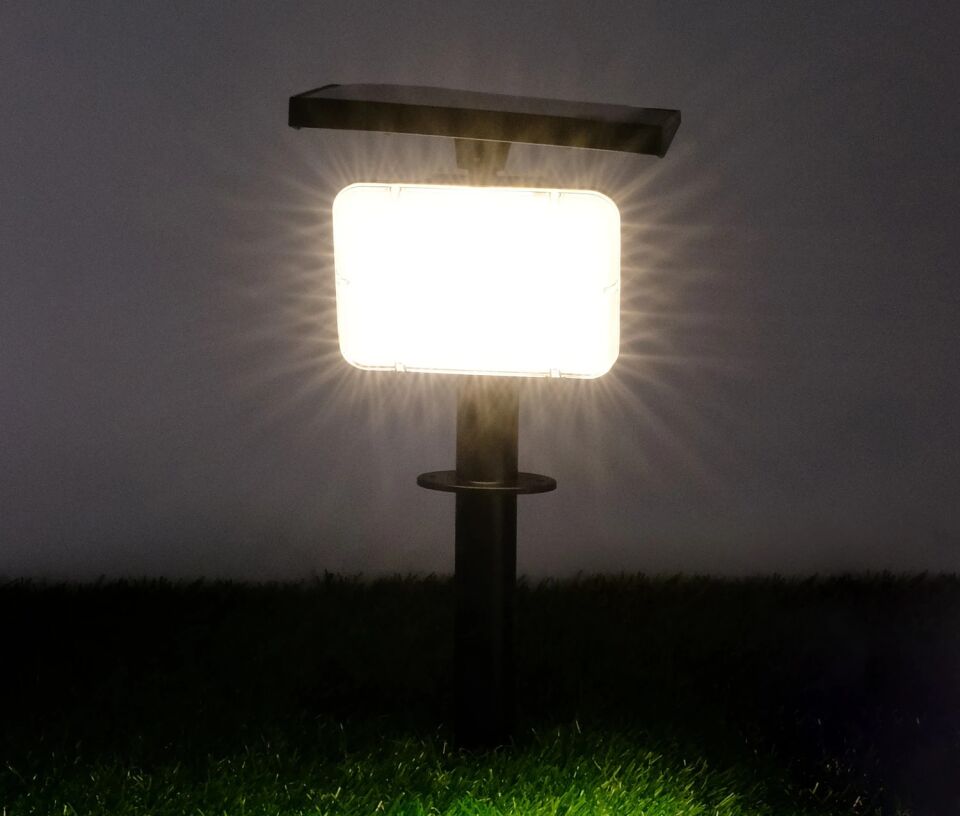 ACK Solar Led Çim Armatürü Kazıklı 8W/H 3000K AG60-01801