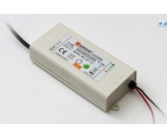 Mervesan Sabit Voltaj AC/DC (SMPS) Plastik Kasa Adaptörler 12 Volt 5 Amper 60 Watt