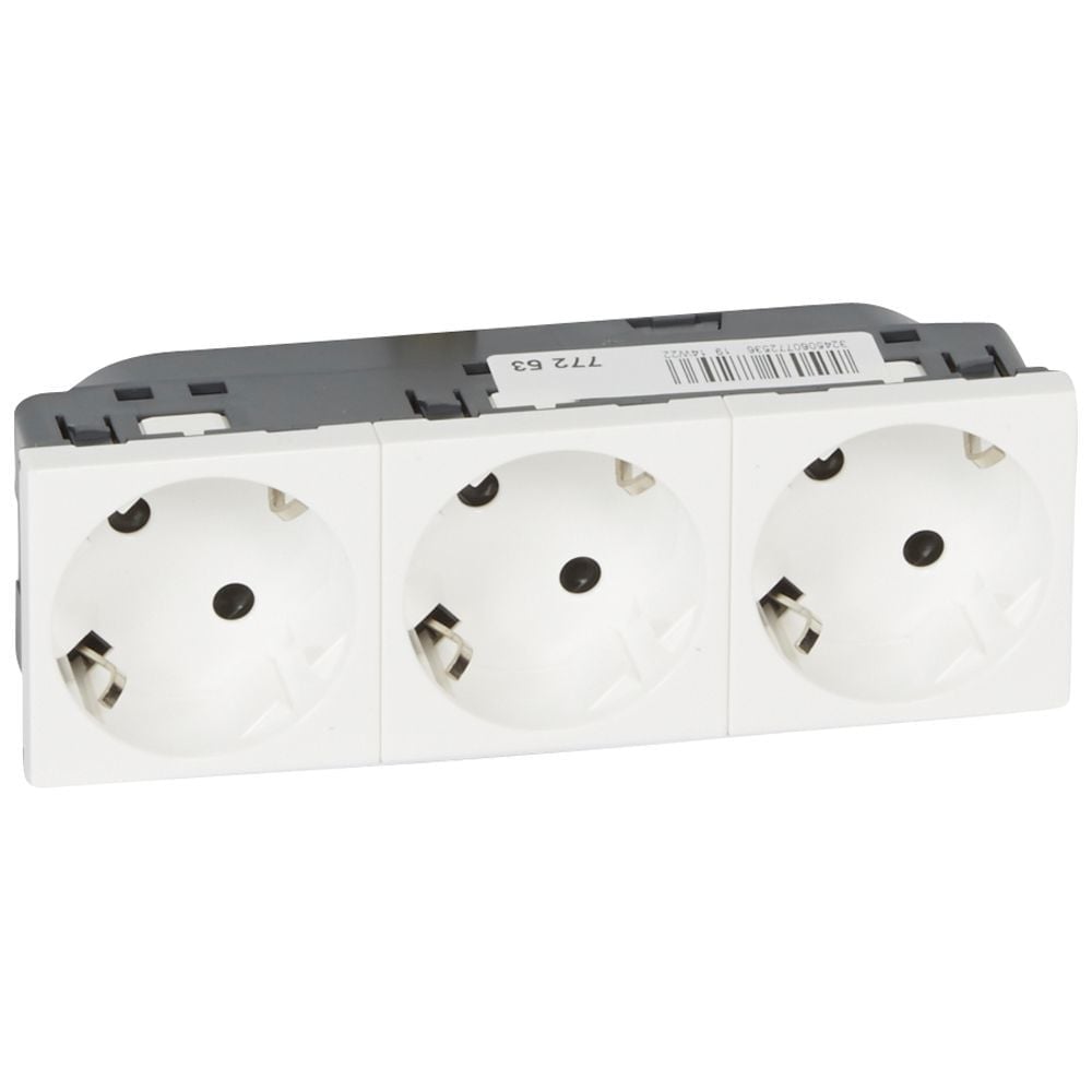 Legrand  Üçlü Top. Priz, 45°, Otomatik, 16A, 250V~, 6M, Beyaz LEG-278253L