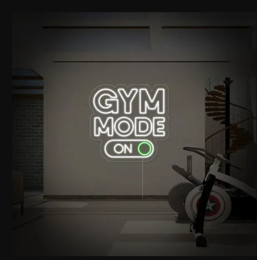 Gym Mode On Neon Dekor 65 x 65 cm