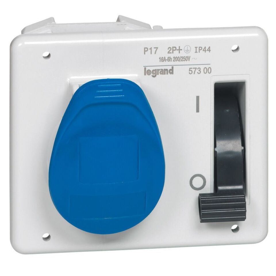 Legrand  P17 end. tip mandallı 0-1 konumlu kilitlenebilir priz 200/250V 16A 2P+T IP44 LEG-057300