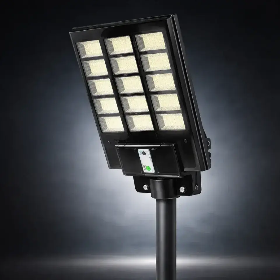 Horoz 900W Güneş Enerjili Solar LED Sokak Lambası Uzaktan Kumandalı Sensörlü Grand-XL 900