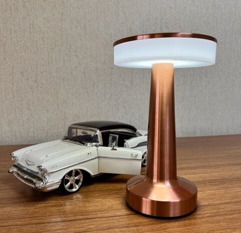 Cata Masa Lambası Bronz Renk Ct-8435 Tek Anahtarla 3 Renk