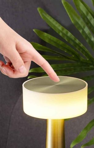 Cata Masa Lambası Gold Renk Ct-8436 Tek Anahtarla 3 Renk