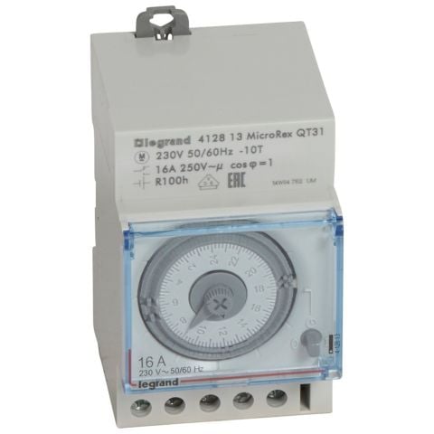 Legrand  Yatay Analog kadranlı günlük zaman saati 100 saat rezervli 16A 250V LEG-412813